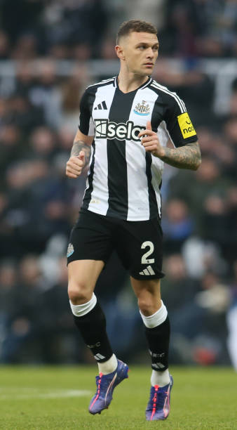 由詹姆斯带 由詹姆斯带