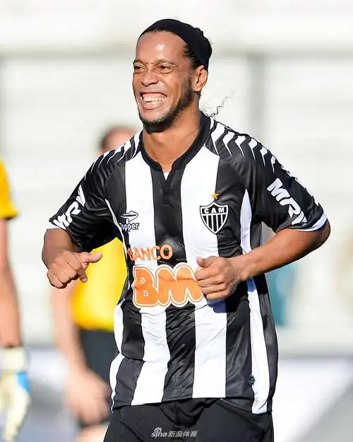 他坦率地指 他坦率地指