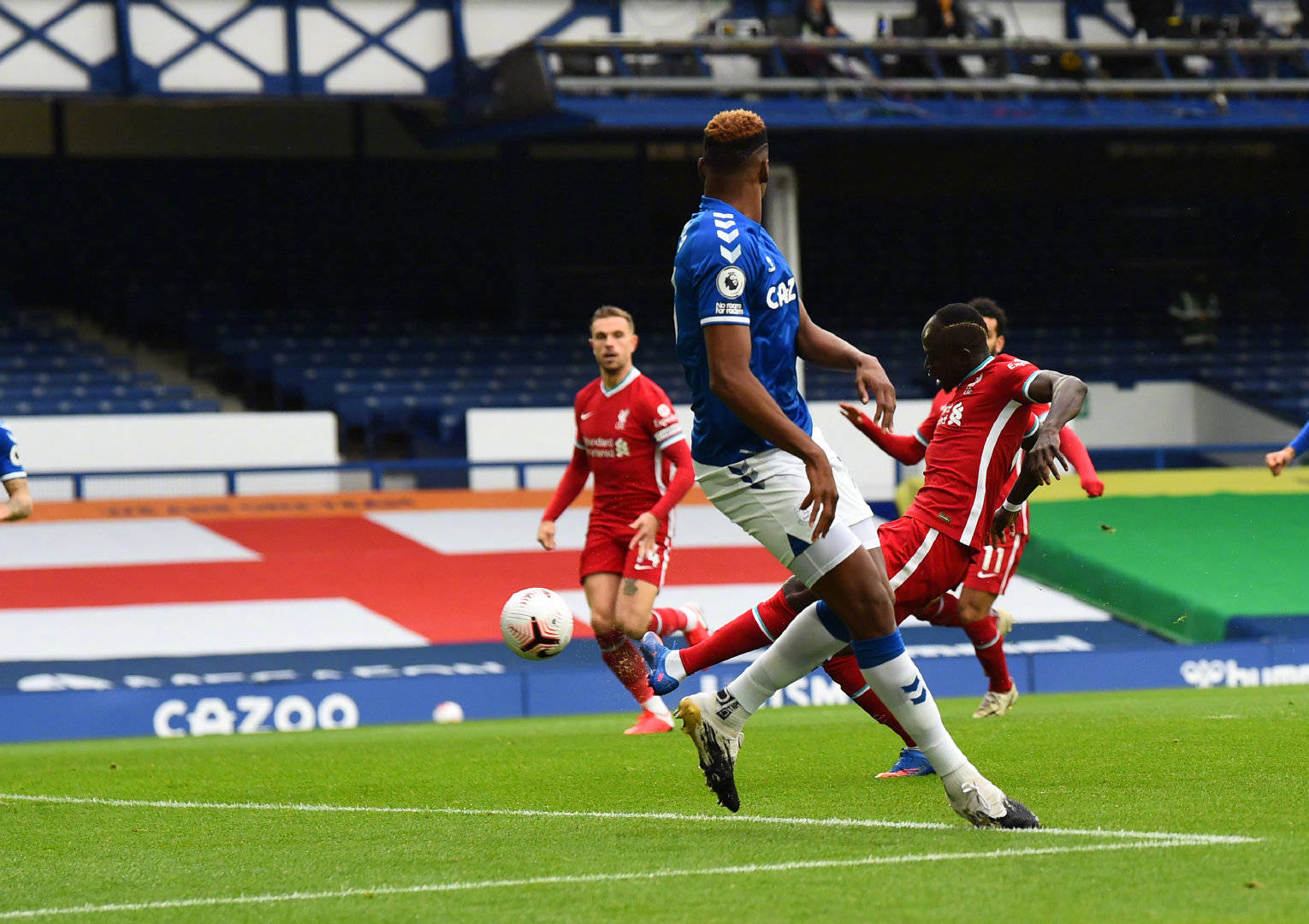 雄鹿率先占 雄鹿率先占