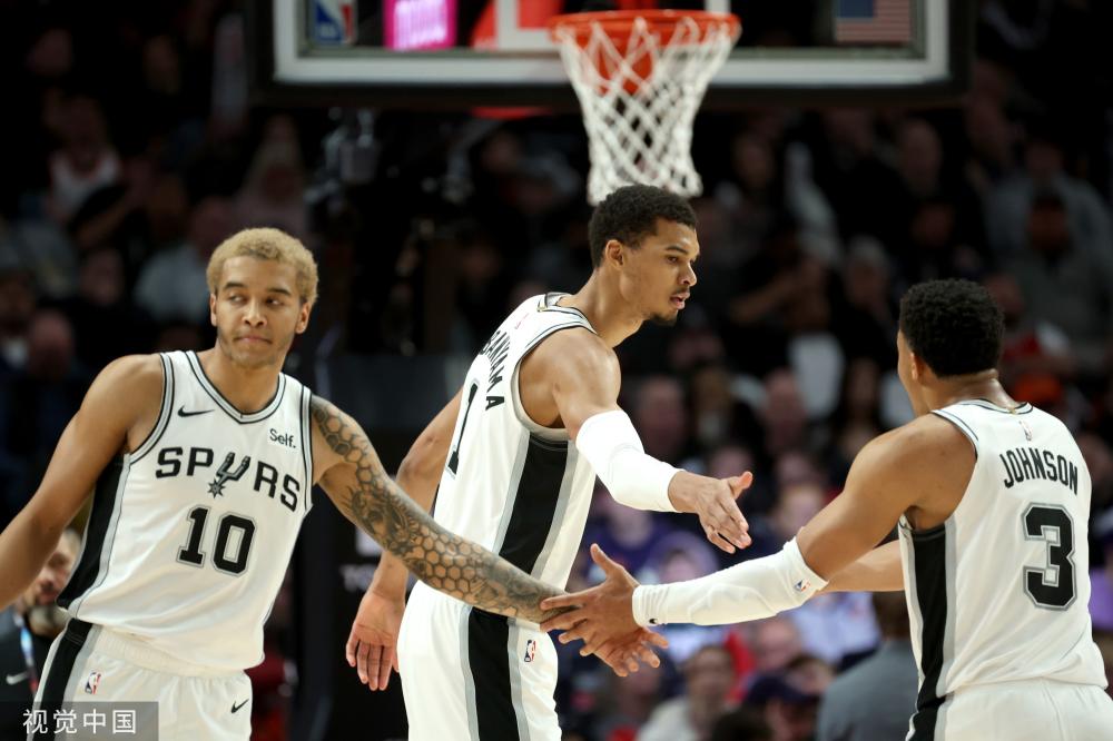 由于天气恶 由于天气恶