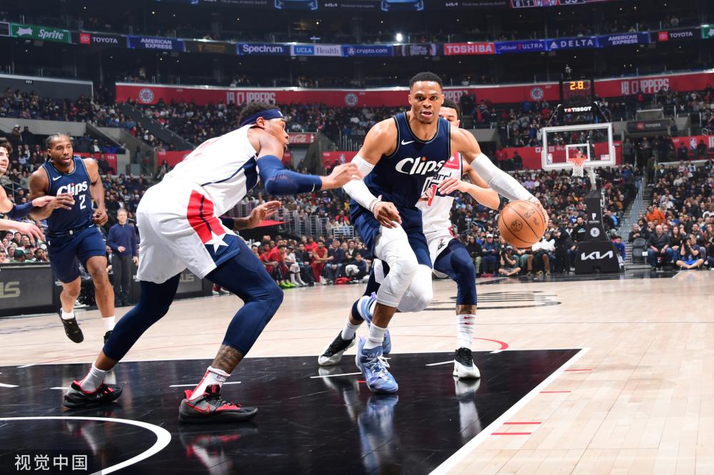 队赢得了四 队赢得了四